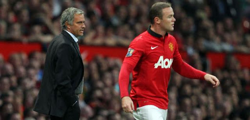 Chelsea : Mourinho demande à Rooney de trancher