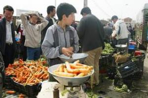 Cité les Oliviers Le marché hebdomadaire du mercredi déborde dans tous les sens Le ras le bol des habitants