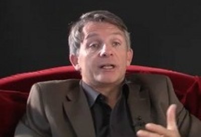 Eric Denécé, président du cf2r, au temps d’algérie : «les armes chimiques, c’est un montage total»