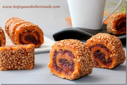 Gâteau algérien / roulés aux dattes