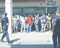 Grèce : émeute dans un centre de rétention de clandestins