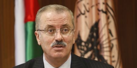 Le premier ministre palestinien démissionnaire reprend du service