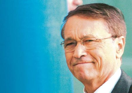 l’ex-ministre de l’énergie est également porteur d’un passeport américain, L’obstacle de la double nationalité
