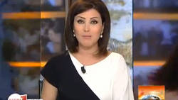 Sa petite fille tend le téléphone à cette journaliste en plein journal télévisé