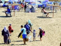 Saison estivale, Les aoûtiens des complexes touristiques