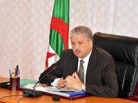 Sellal fait part de la « disponibilité » de l’Algérie à promouvoir une coopération « plus dense » avec la Tunisie