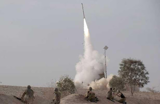 Tir de roquette en Israël: Un missile intercepté par le bouclier antimissile Iron Dome, Netanyahou menace de riposter