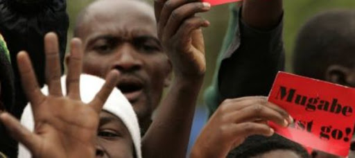 Zimbabwe: le capitaine Mugabe prie ses opposants d&rsquo;aller « se faire pendre »