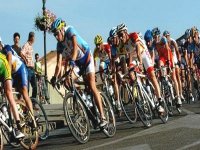 9 cyclistes et un club algériens en Italie
