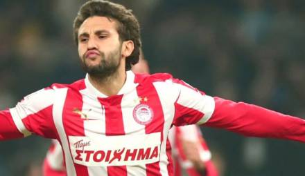 Abdoun titulaire, Nottingham accroché