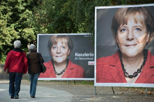 Allemagne: pour sa 3e campagne, Merkel joue la « carte femme »
