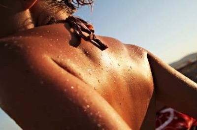 Bronzée toute l’année ? Oui mais avec prudence…