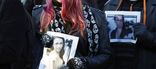 Canada: un site de rencontres fait de la pub avec le visage d’une ado suicidée