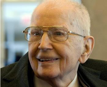 Décès de Ronald coase,prix Nobel d’économie (1991) ,Les grands meurent toujours en silence