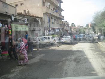 Des centaines de projets dans les tiroirs et des populations dans les rues, le paradoxe kabyle