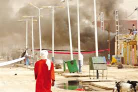 Des rescapés entrés à pieds à Bordj Badji Mokhtar, quatre morts et des blessés dans des affrontements entre arabes et touaregs près des frontières algériennes