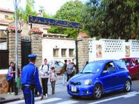 Dispositif sécuritaire « considérable » aux abords des établissements scolaires