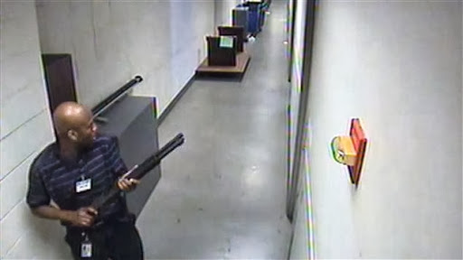 Fusillade de Washington : le FBI publie des vidéos du tireur