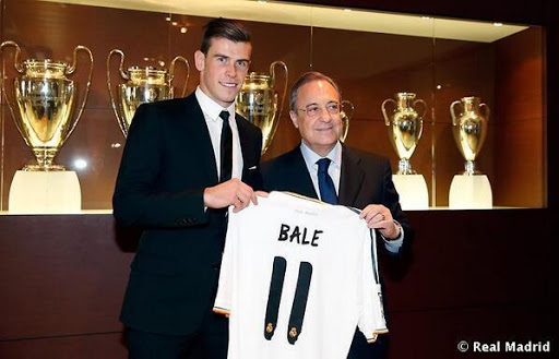 Gareth Bale signe au Real Madrid pour la somme record de 100 millions d’euros