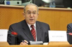 Il fait figure d’exception dans un gouvernement de clan ,Ramtane Lamamra, pour sauver la diplomatie… et les apparences