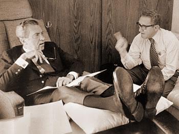 Il ya 40 ans le Chili,il ya 10 ans,l’Irak,aujourd’hui,c’est la Syrie, »Notre main n’apparaît pas… »