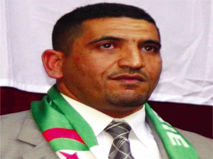 Karim Tabbou à Béjaïa “Renégocier un contrat avec la société”