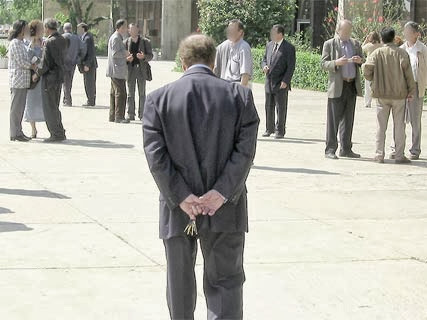 La circulaire concernant les fonctionnaires de plus de 60 ans rencontre des résistances, Retraités : le gouvernement ne reculera pas