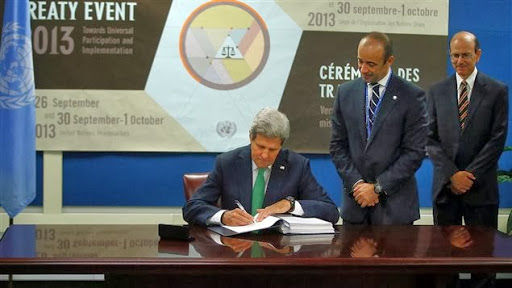 Les États-Unis signent le traité sur les armes