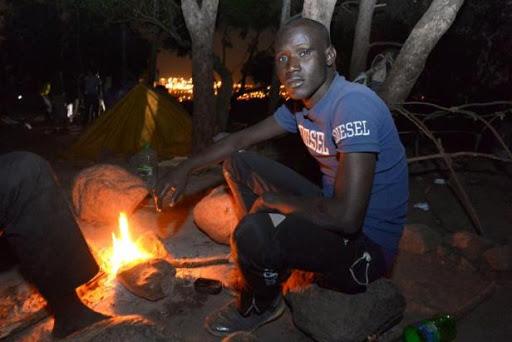 Maroc: entre deux assauts sur Melilla, des migrants pansent leurs plaies