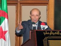 Ould Khelifa reçoit une délégation de la communauté algérienne à l’étranger « Vous avez un rôle important à jouer »