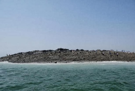 Pakistan: Une «île» émerge dans la mer d&rsquo;Arabie après le séisme