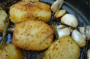 Pommes de terre à l’ail et à la coriandre à l’Algérienne