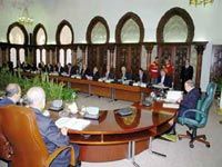 Une session parlementaire sur fond d’interrogations sur la capacité de Bouteflika à convoquer le Conseil des ministres