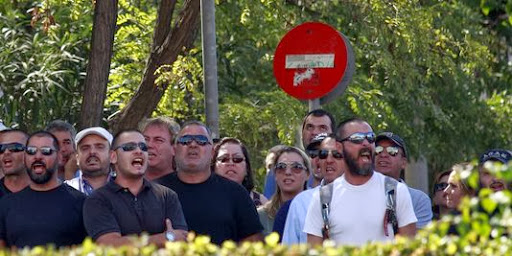 Vaste campagne d’arrestations au sein du parti néonazi grec