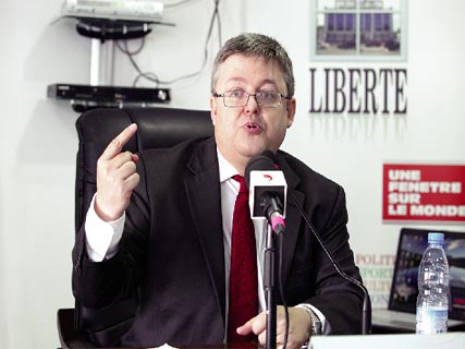 William Lawrence, ancien Conseiller à la Maison-Blanche, au Forum de “Liberté” “La première victime de la guerre, c’est la vérité”