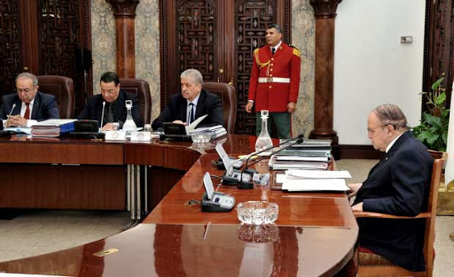 A six mois de l’élection présidentielle, l’Algérie s’ennuie