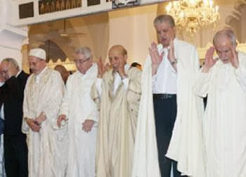 AÏD EL ADHA, Bensalah, Ould Khelifa et Sellal accomplissent la prière à la Grande mosquée d&rsquo;Alger