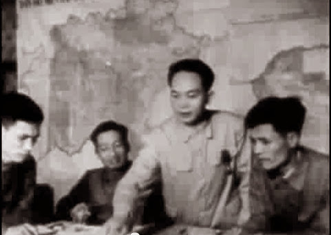 Algerie: Hommage au Général Giap