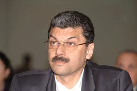 Algérie – Karim Djoudi exclut le retour à l&rsquo;autorisation d&rsquo;importation