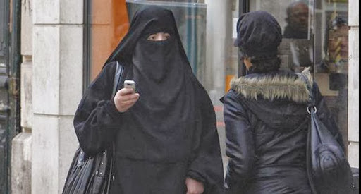 Batna, Il poignarde sa fille qui refusait de porter le niqab
