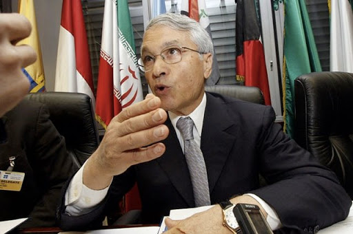 Chakib Khelil échape aux mailles d’interpol, « Cherchez l’erreur…! »