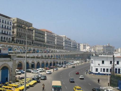 Elle a commencé par le bradage de nos joyaux industriels, Economie nationale : histoire d’une destruction programmée