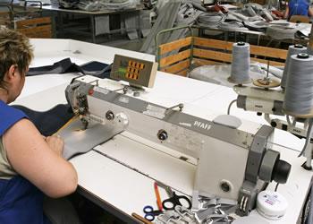 Elle investit les secteurs du textile ,de l&rsquo;industrie et du médicament en Algérie, La France de fil en aiguille