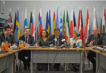 Elle réclame à l&rsquo;Algérie le fichier électoral à la vieille de l&rsquo;élection présidentielle, Le chantage de l&rsquo;Union européenne