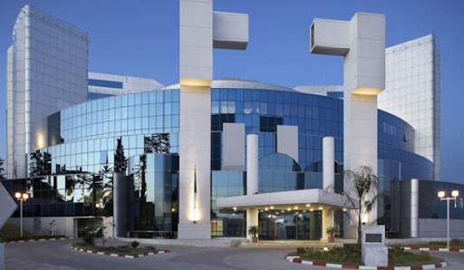 Encourager l’investissement productif, freiner les importations