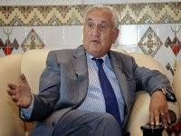 Entre Alger et Paris, un ’’esprit de coopération se développe de manière positive’’ (Raffarin)