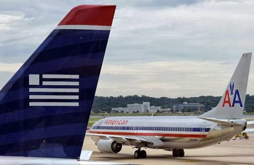 Etats-Unis : le FBI enquête sur des lasers ciblant les avions