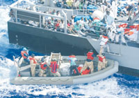 Italie : 700 migrants secourus au large de la Sicile