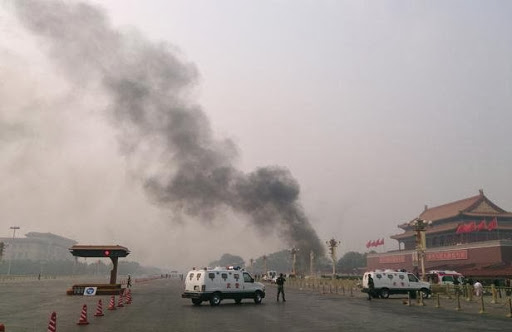 La place Tiananmen bouclée après l’étrange explosion d’une voiture