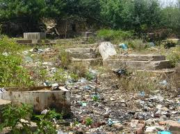 Les cimetières deviennent des lieux de charlatanisme, commérage, commerce… Les morts ne reposent plus en paix à Oran